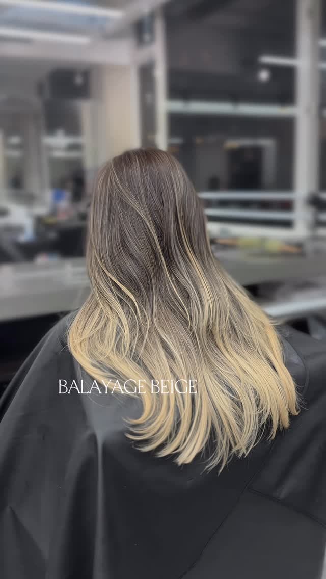 米金色 Balayage 長髮